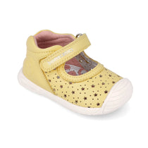 Biomecanics pantofi fete decupati 18-25 Sauvage Vanila cu stelute decupate