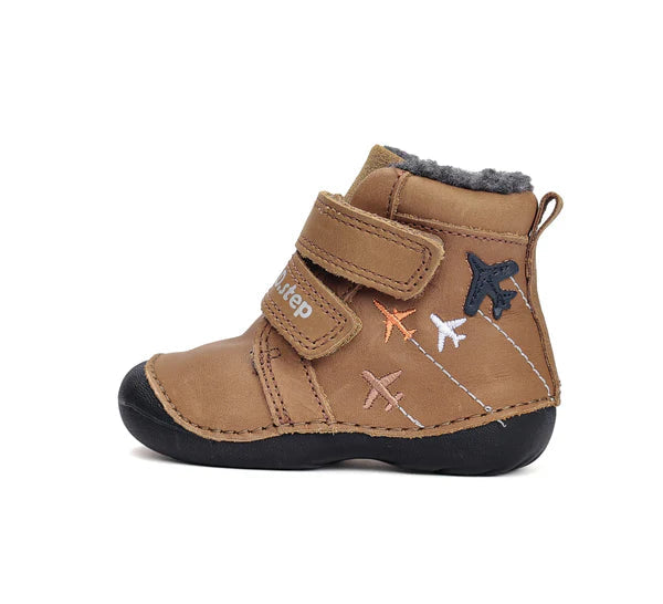 D.D.Step ghete baieti Primii pasi imblanite 19-24 Chocolate cu avioane