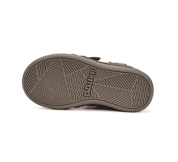 D.D.Step ghete fete imblanite 26-31 Chocolate cu frunza