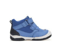  Sky Blue cu albastru