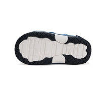  Sky Blue cu albastru