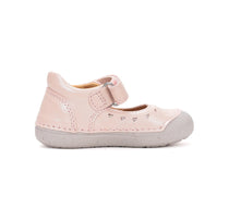 D.D.Step pantofi fete Primii pasi decupati 20-25 Baby Pink cu inimioare