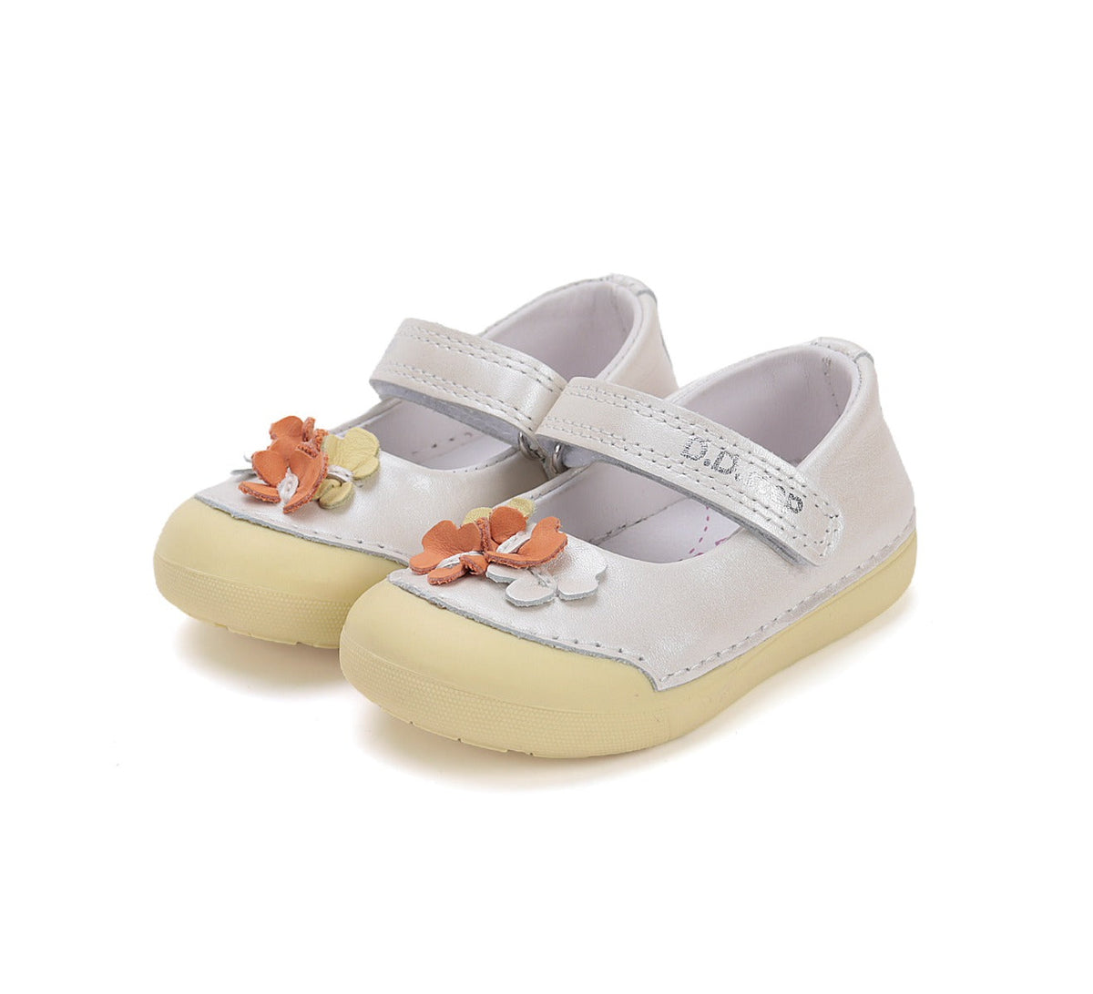 D.D.Step pantofi fete Primii pasi decupati 20-25 White cu floricele Imagine principală a produsului