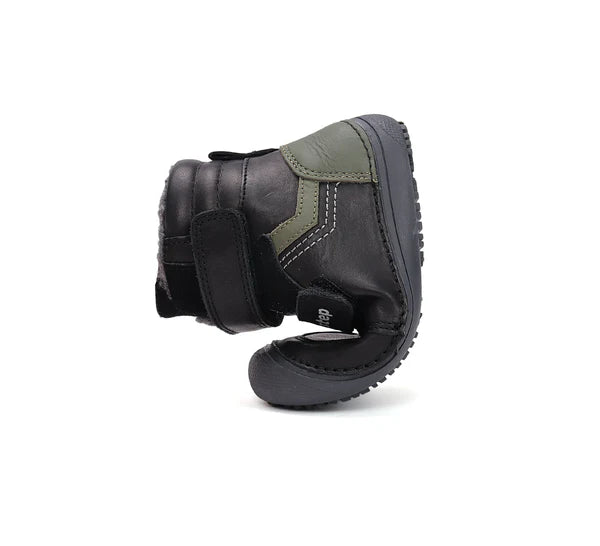 D.D.Step ghete baieti Barefoot captusite 25-30 Black cu vernil