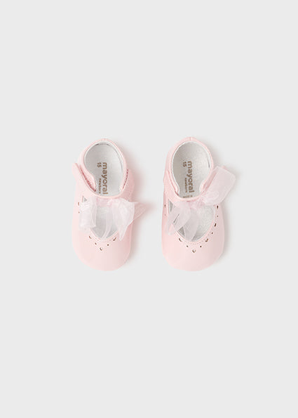  Soft pink