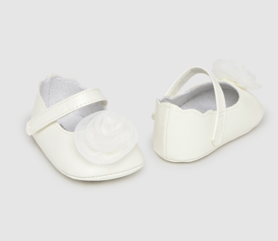 Mayoral botosei fete tip balerini cu floare aplicata15-18 Off-white Imagine principală a produsului