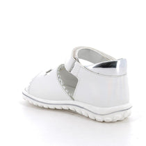 Primigi sandale fetite 18-24 Iridescent White